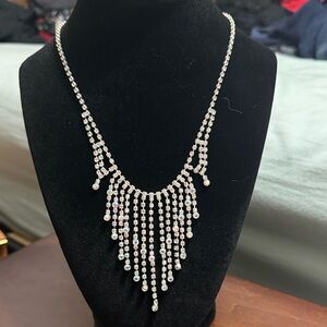 Elegant Silver Necklace with Crystal Accents